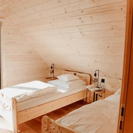 Horská chata Babiogorska - Dom Z Bali Z Jacuzzi I Sauna Zawoja